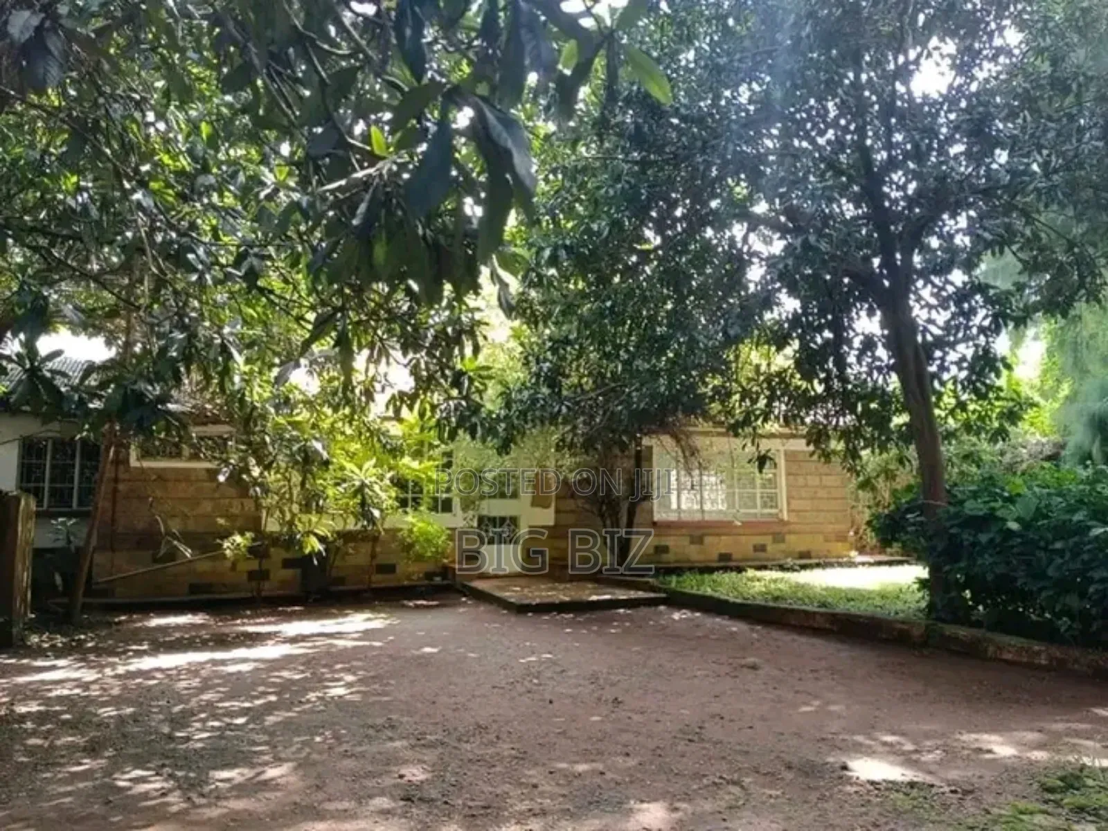3bdrm Bungalow in 3/4 Bedroom, Karen for rent