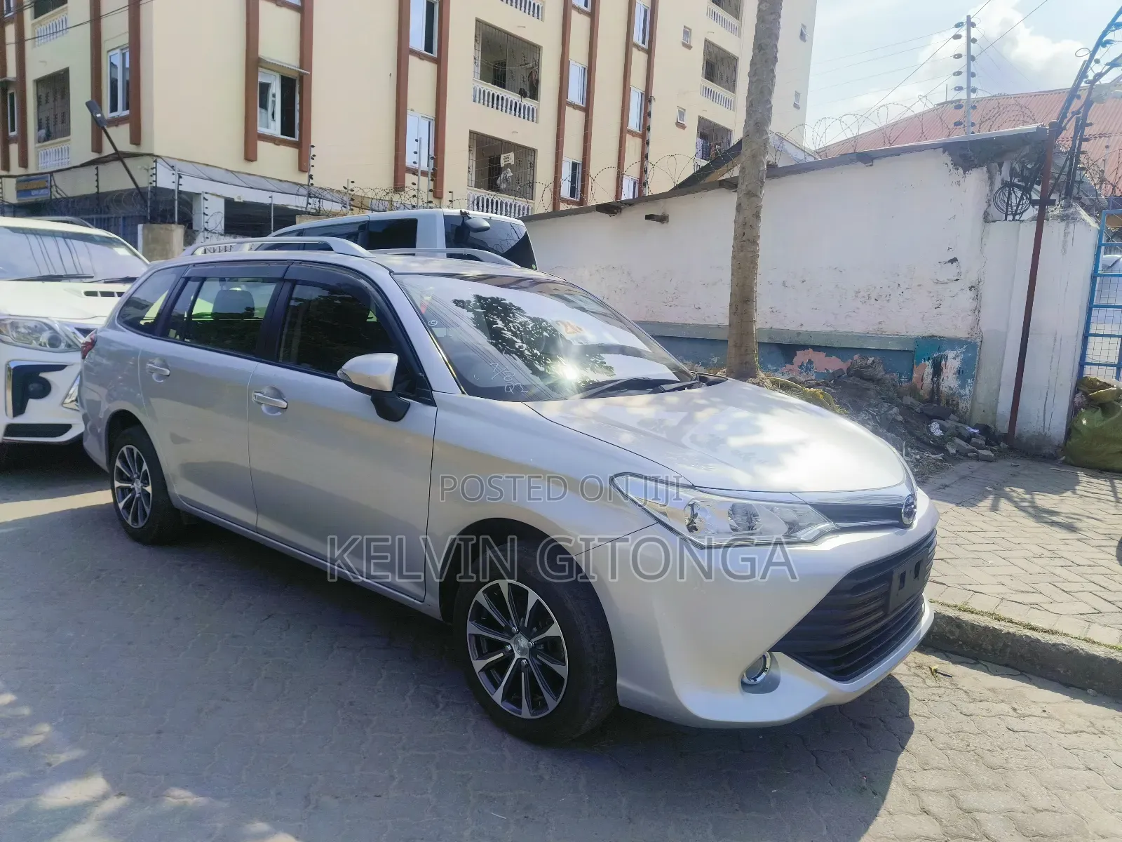 Toyota Corolla Fielder 2017 Silver