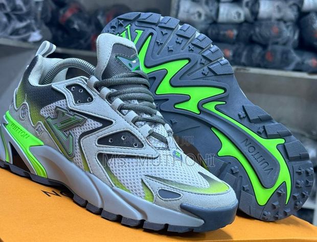 LV Runner Tactic Sneakers 39-45 - main view