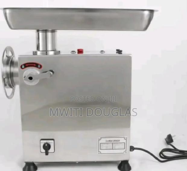 Unbreakable Meat Mincer Machine