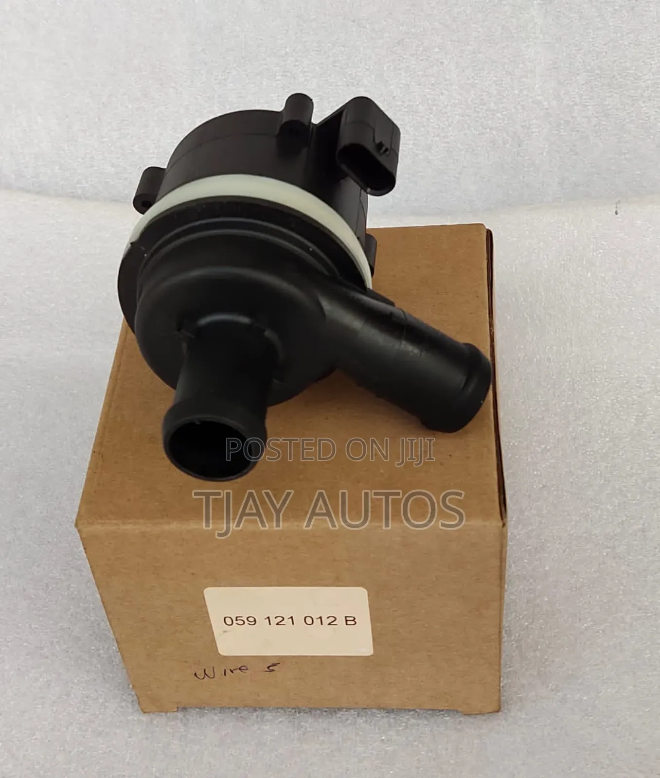 059121012B Engine Auxiliary Water Pump Volkswagen Touareg