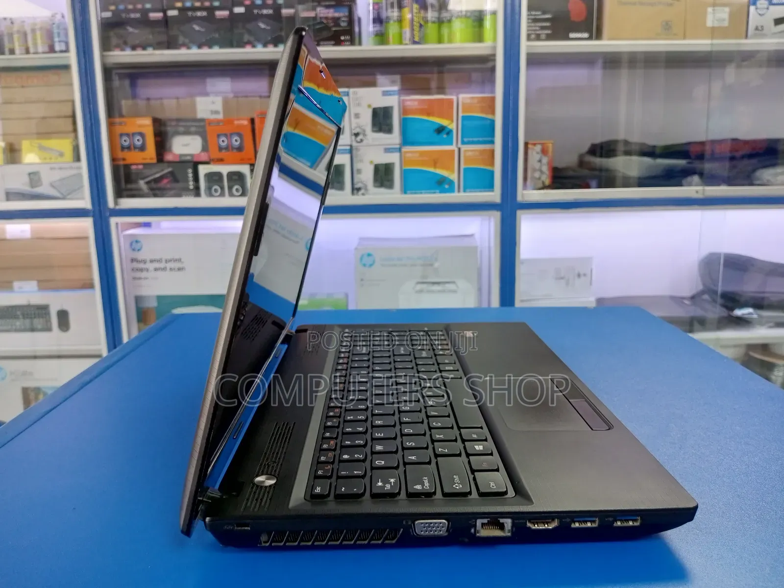 Laptop Lenovo IdeaTab N585 4GB AMD A6 HDD 500GB