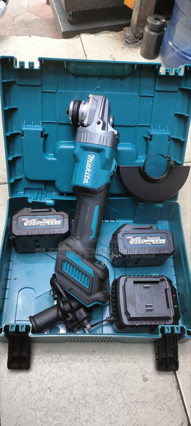 Rechargeable Makita Angle Grinder