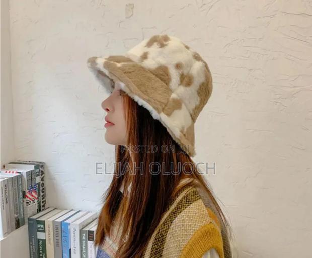 Fur Bucket Hats - thumbnail 3