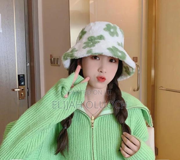 Fur Bucket Hats - thumbnail 4
