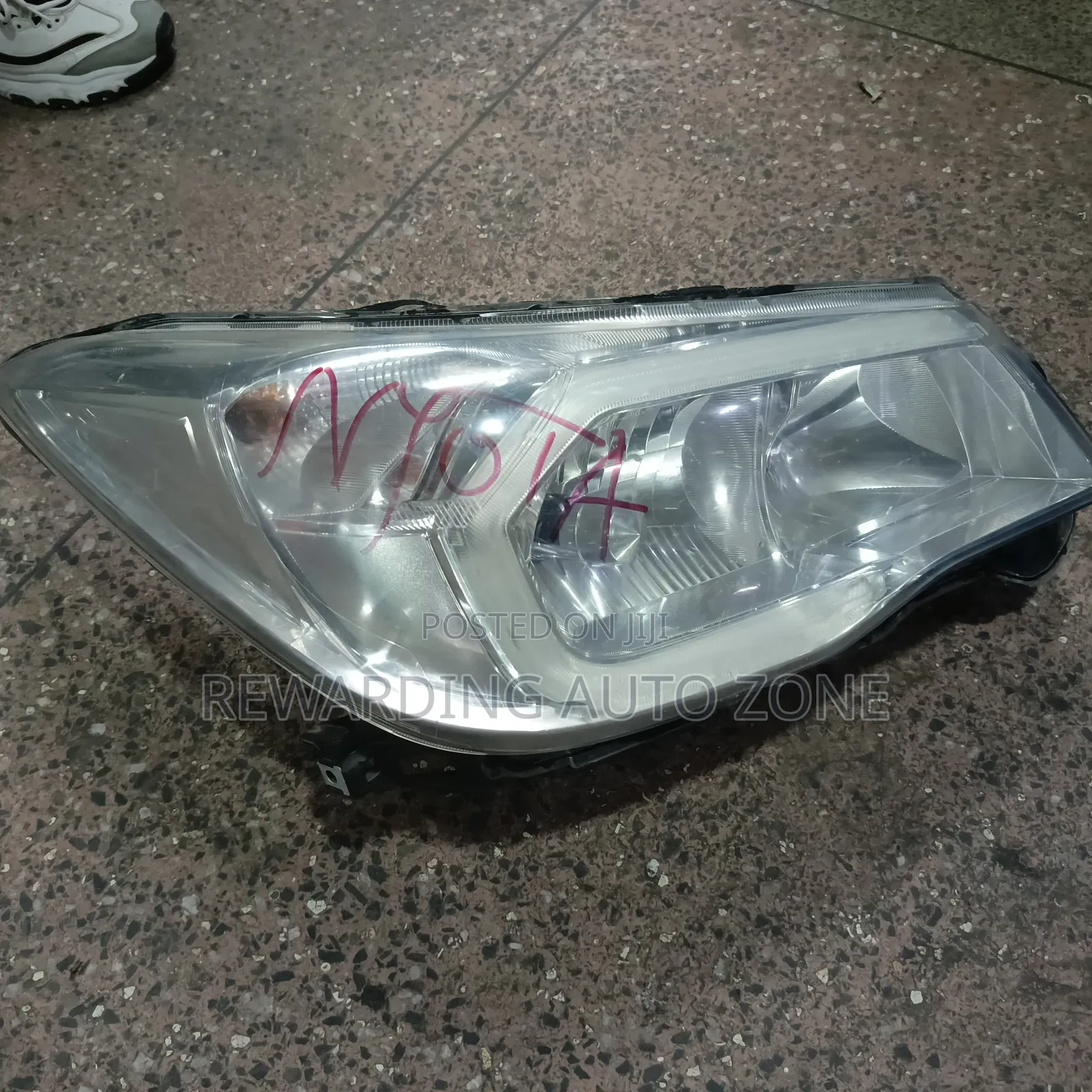 Subaru Sj5 Headlight Xenon.