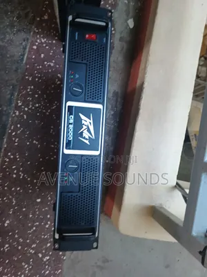 Peavey Cs2000 Power Amplifier