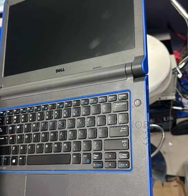 Laptop Dell Latitude E3350 4GB Intel Core I3 HDD 500GB - thumbnail 2