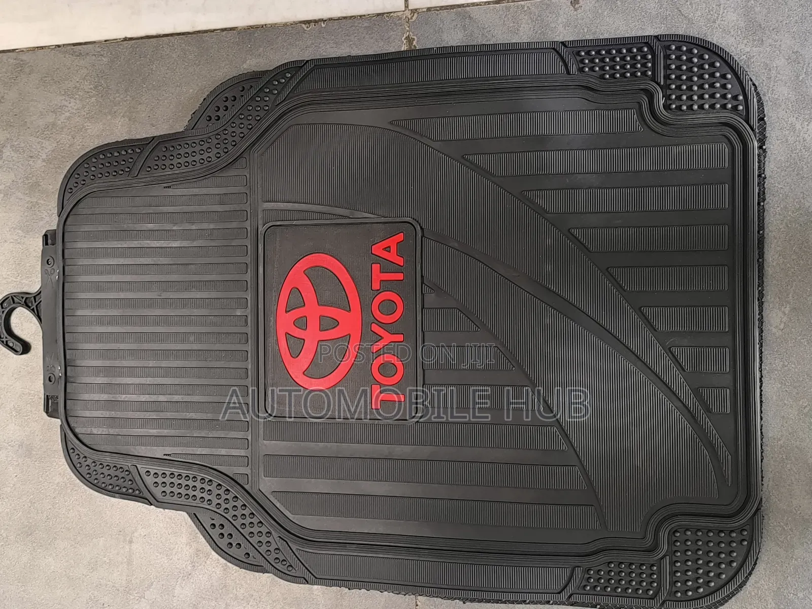 Heavy Duty Antislip Toyota Floor Mats Black .