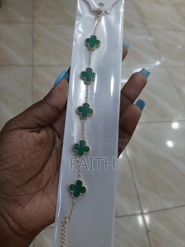 Van Cleef Bracelets - thumbnail 4