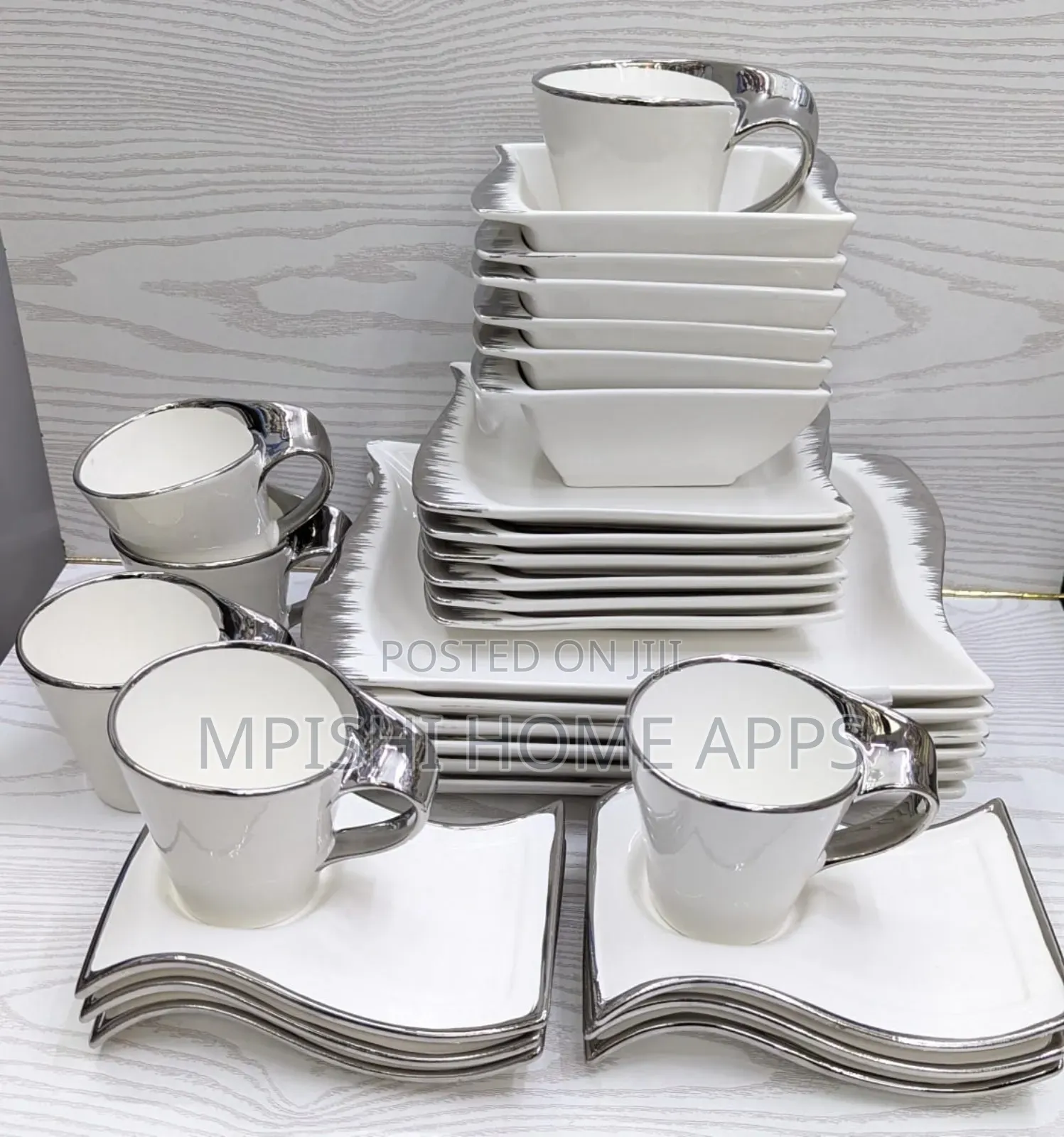 30pcs Wavy Ceramic White Dinner Set