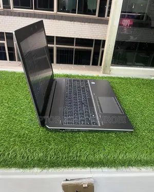Laptop HP ZBook 14u G6 32GB Intel Core I7 SSD 1T