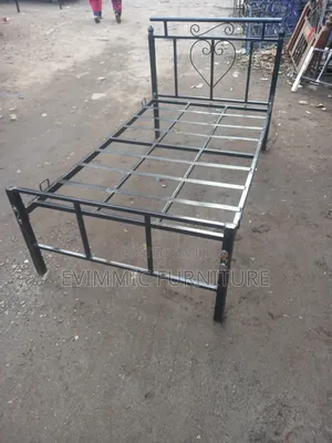 3.5 X 6 Metal Platform Beds