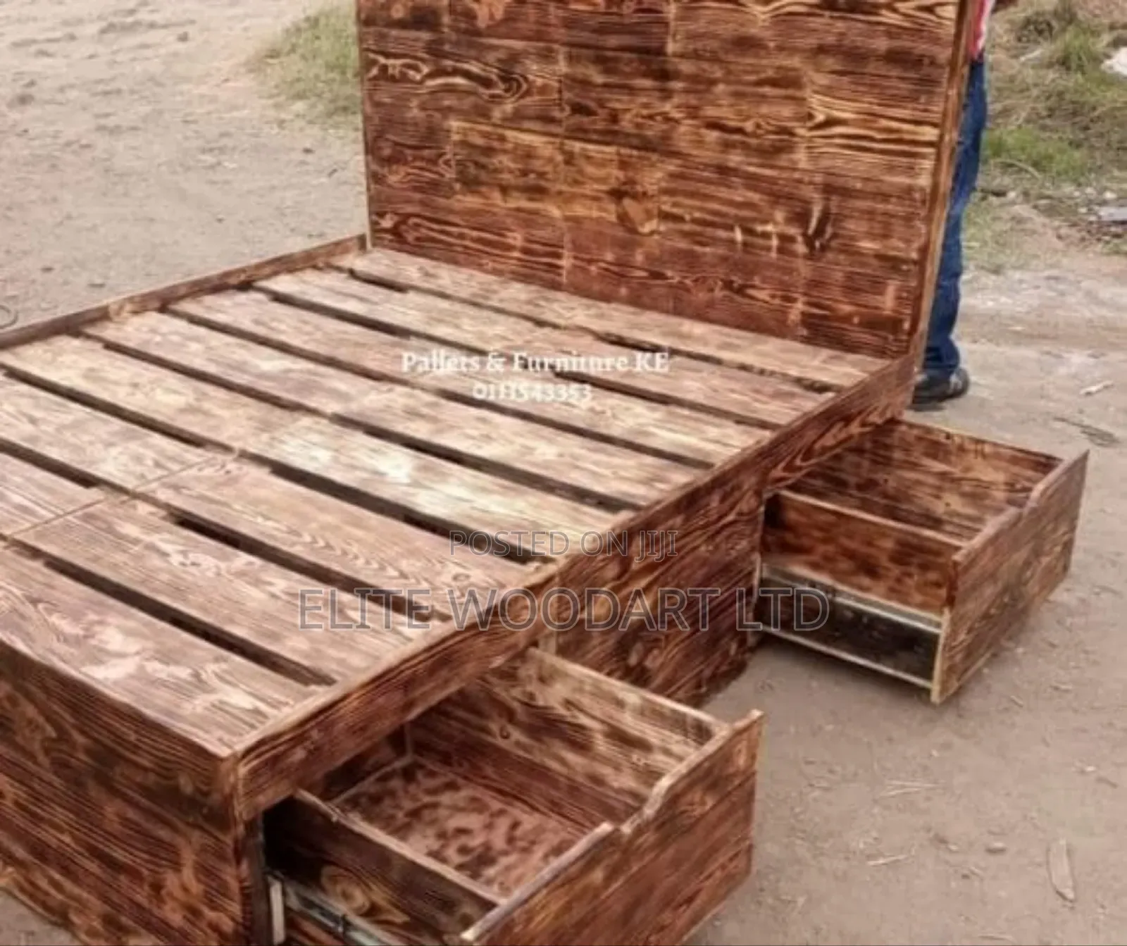 Pallets Box Bed