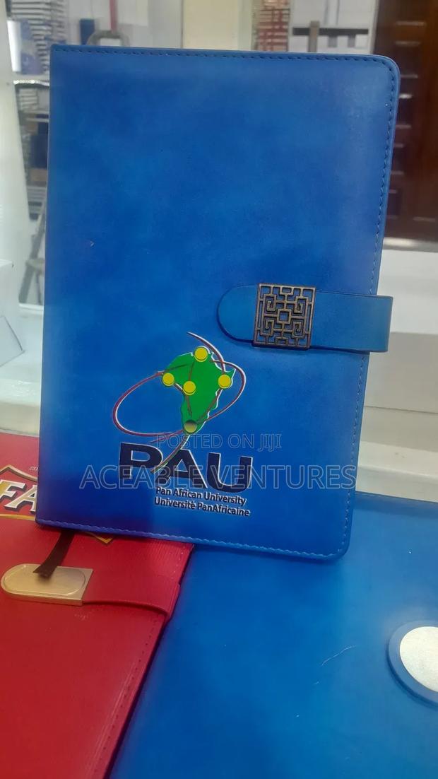 Outstanding Notebook Branding - main view