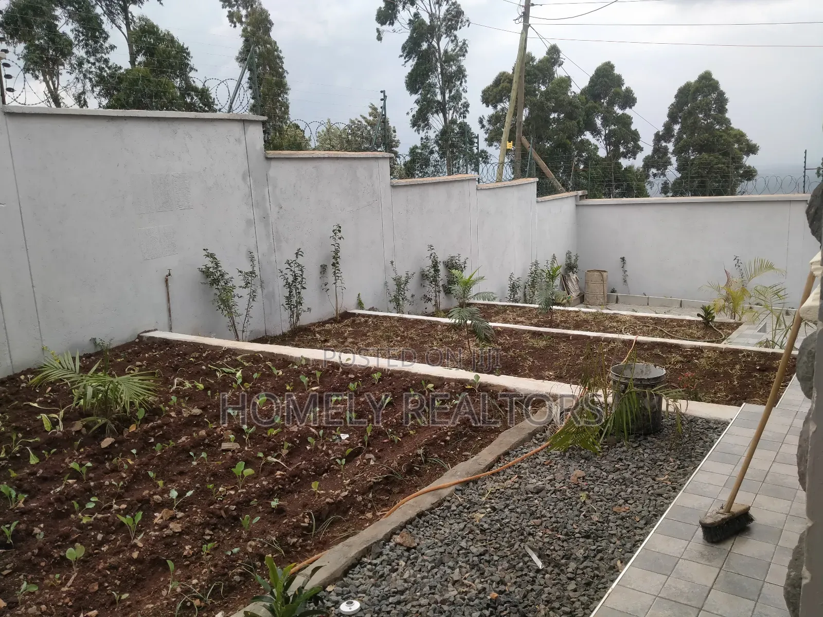 5bdrm Maisonette in Ngong Booster Estate for sale