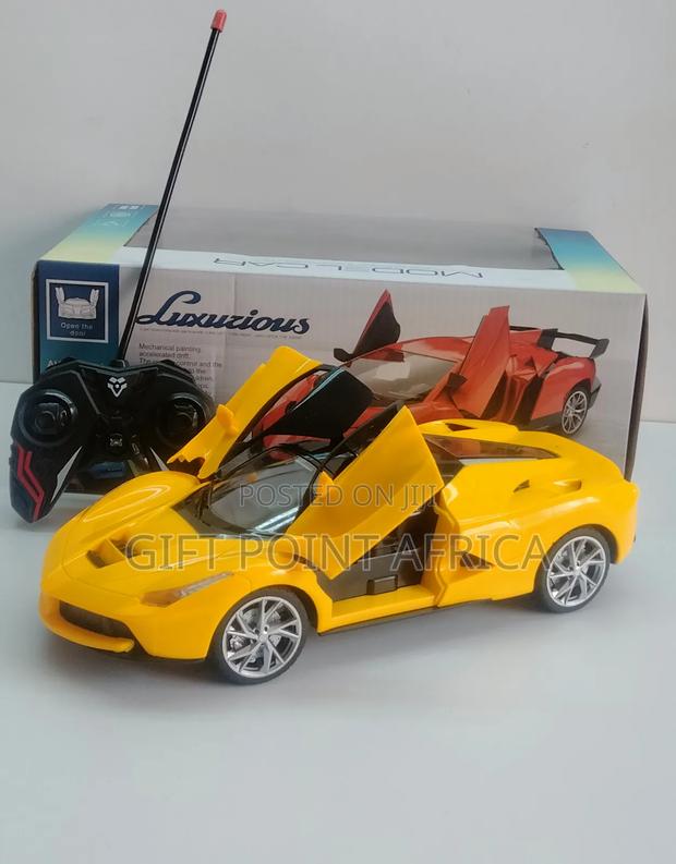 Rechargeable Lamborghini Remote Control Toy Car - thumbnail 3