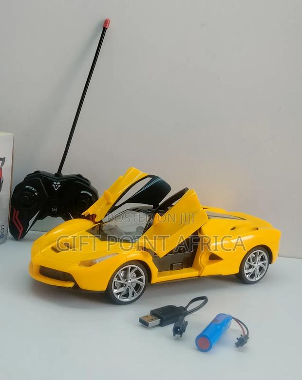 Rechargeable Lamborghini Remote Control Toy Car - thumbnail 4