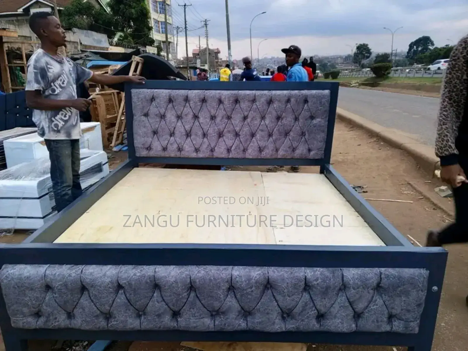 Grey Mocket Bed