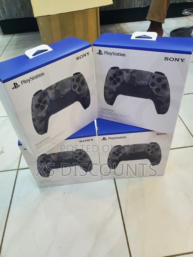 Sony Ps5 Dualsense Controller!! - main view