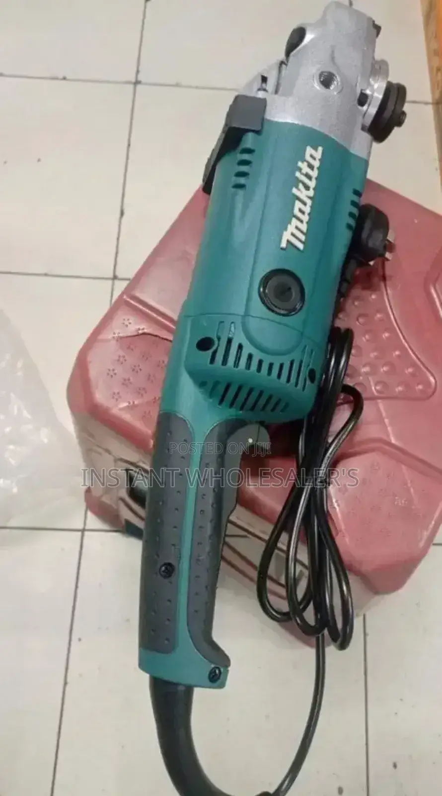 Heavy Duty Makita Angle Grinder 9"