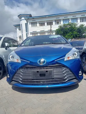 Toyota Vitz 2017 Blue