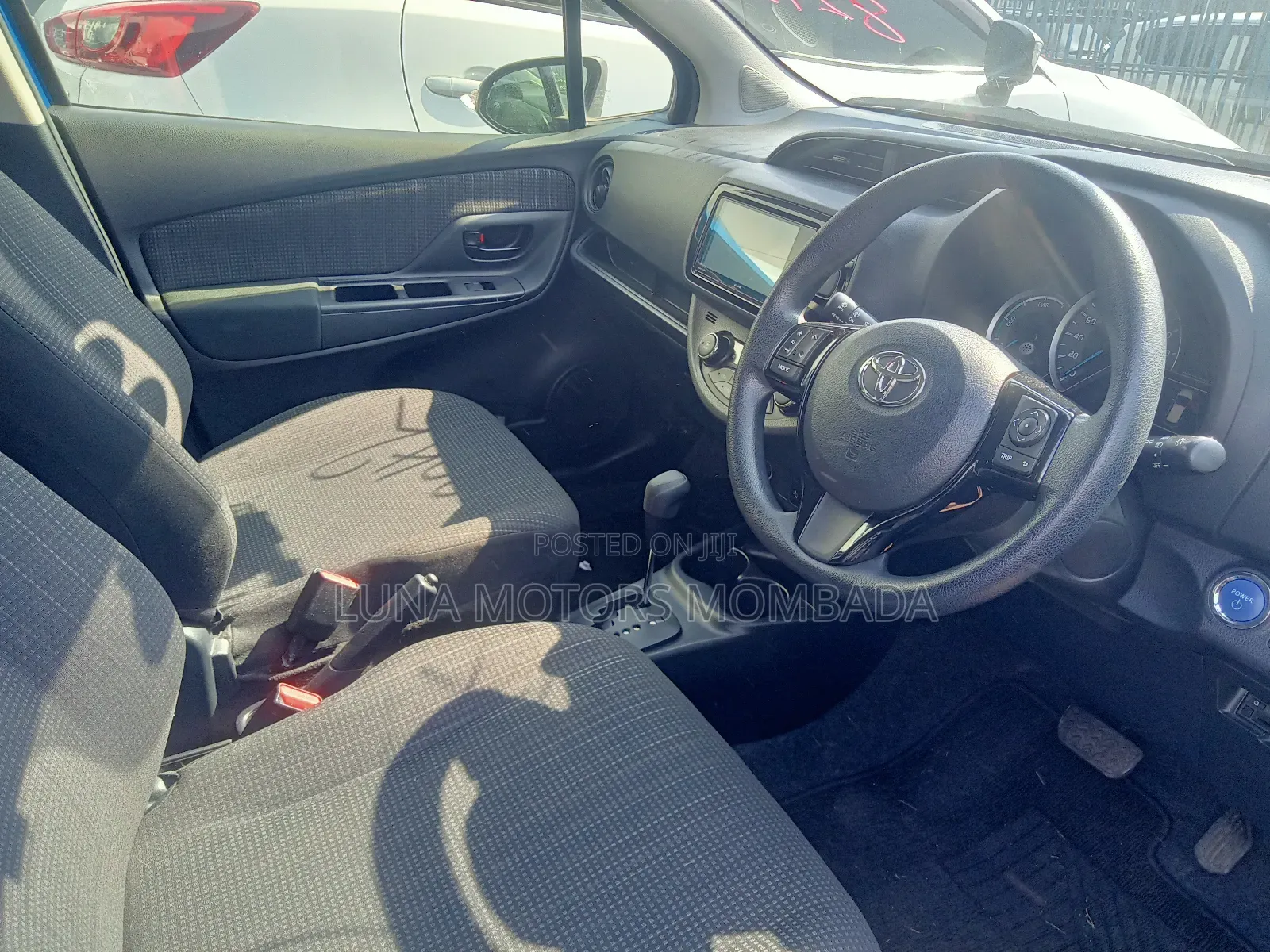 Toyota Vitz 2017 Blue