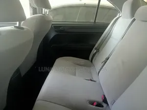 Toyota Axio 2017 Silver