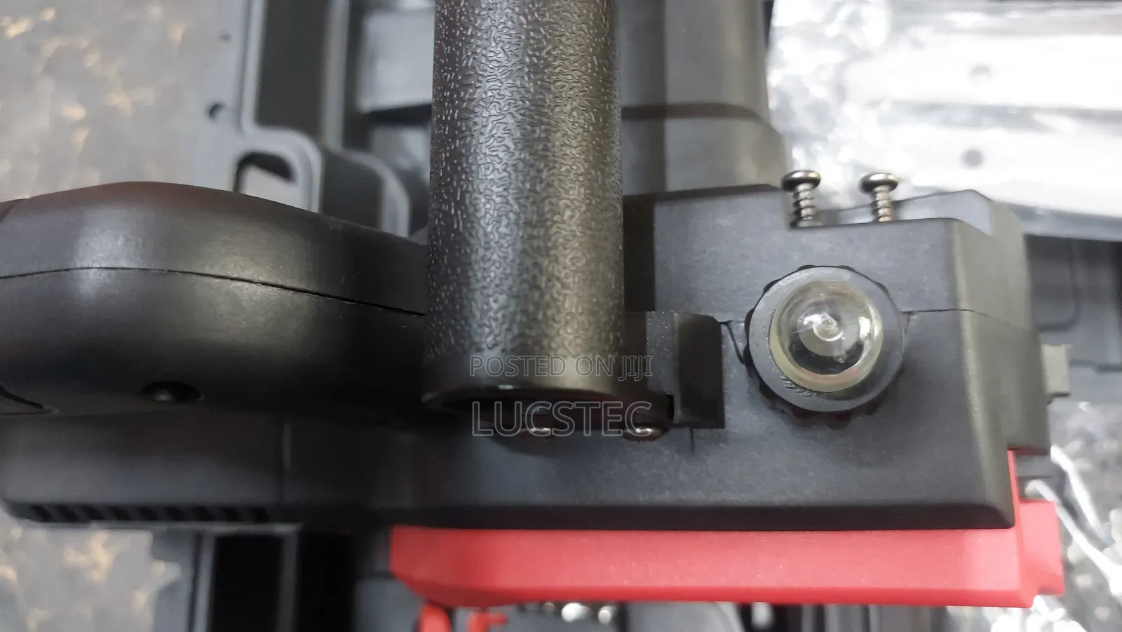 Luxstec Heavy Duty Cordless Chainsaw