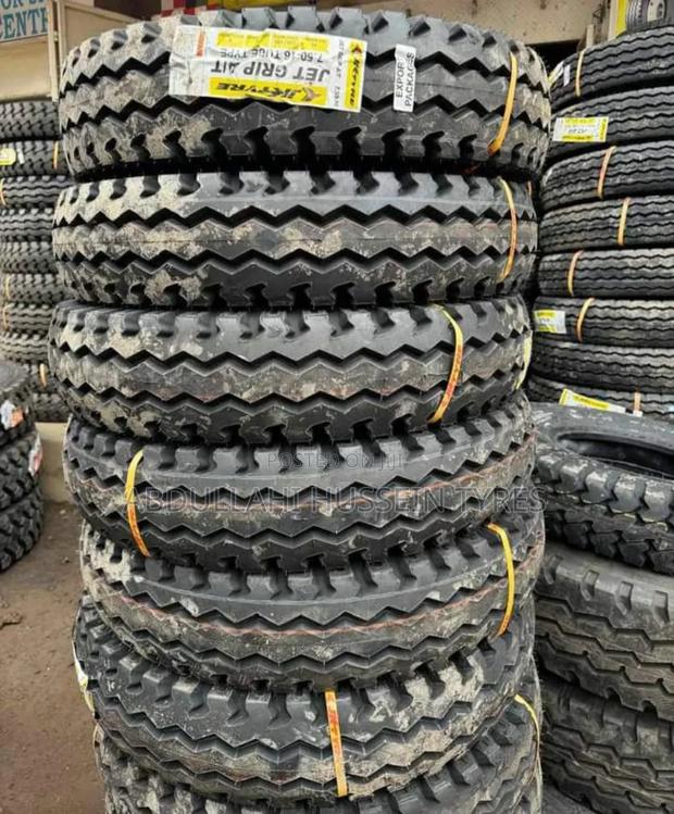 750 R16 Jktyres At - thumbnail 2