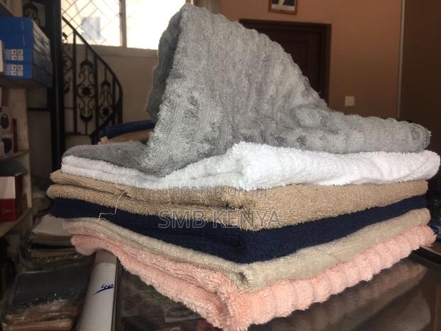 Pure Cotton Premium Bath Towels 70cm X 140cm Wholesale