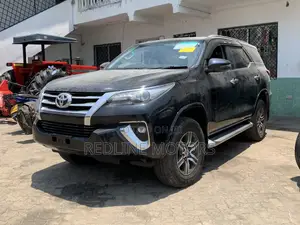 Toyota Fortuner 2.8 D AWD 2017 Black