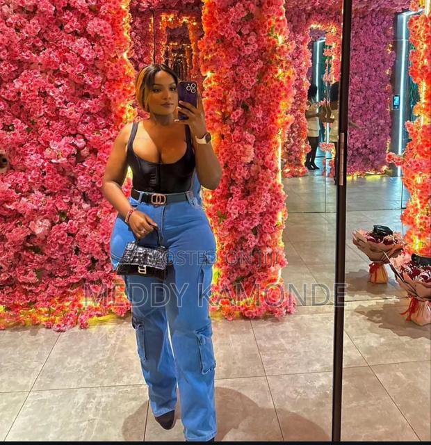 Classy Mom Jeans/Cargo Pants - thumbnail 2