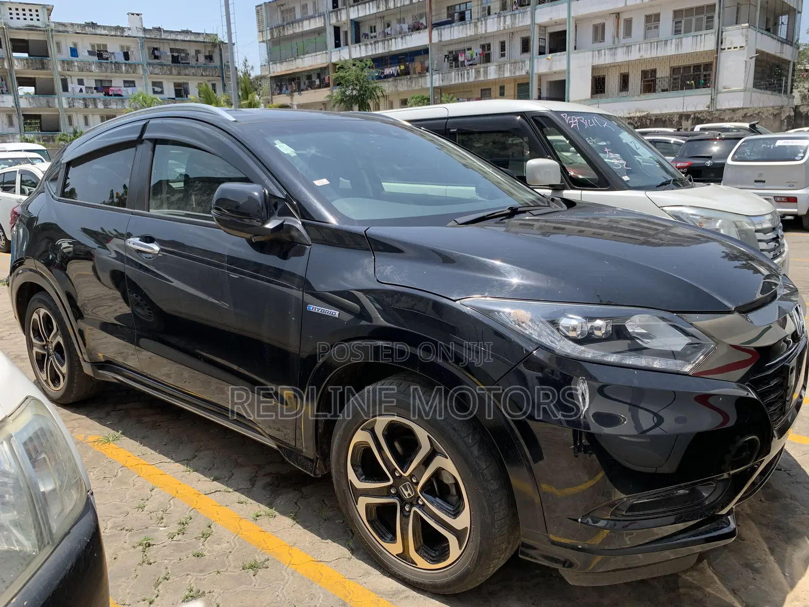 Honda Vezel 1.5 Hybrid 4WD 2017 Black