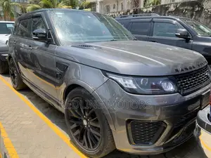 Land Rover Range Rover Sport SVR 4x4 (5.0L 8cyl 8A) 2017 Gray