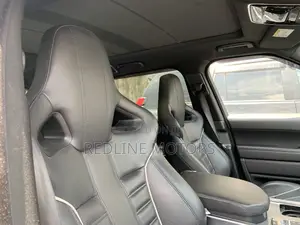 Land Rover Range Rover Sport SVR 4x4 (5.0L 8cyl 8A) 2017 Gray