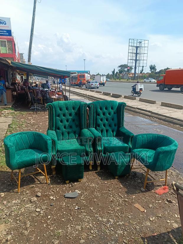2 Pedicure Seats, 2 Stools and 2 Manicure Seats, Green - main view