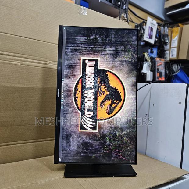 Samsung 27 Inches Frameless With Two-K Resolution - thumbnail 3