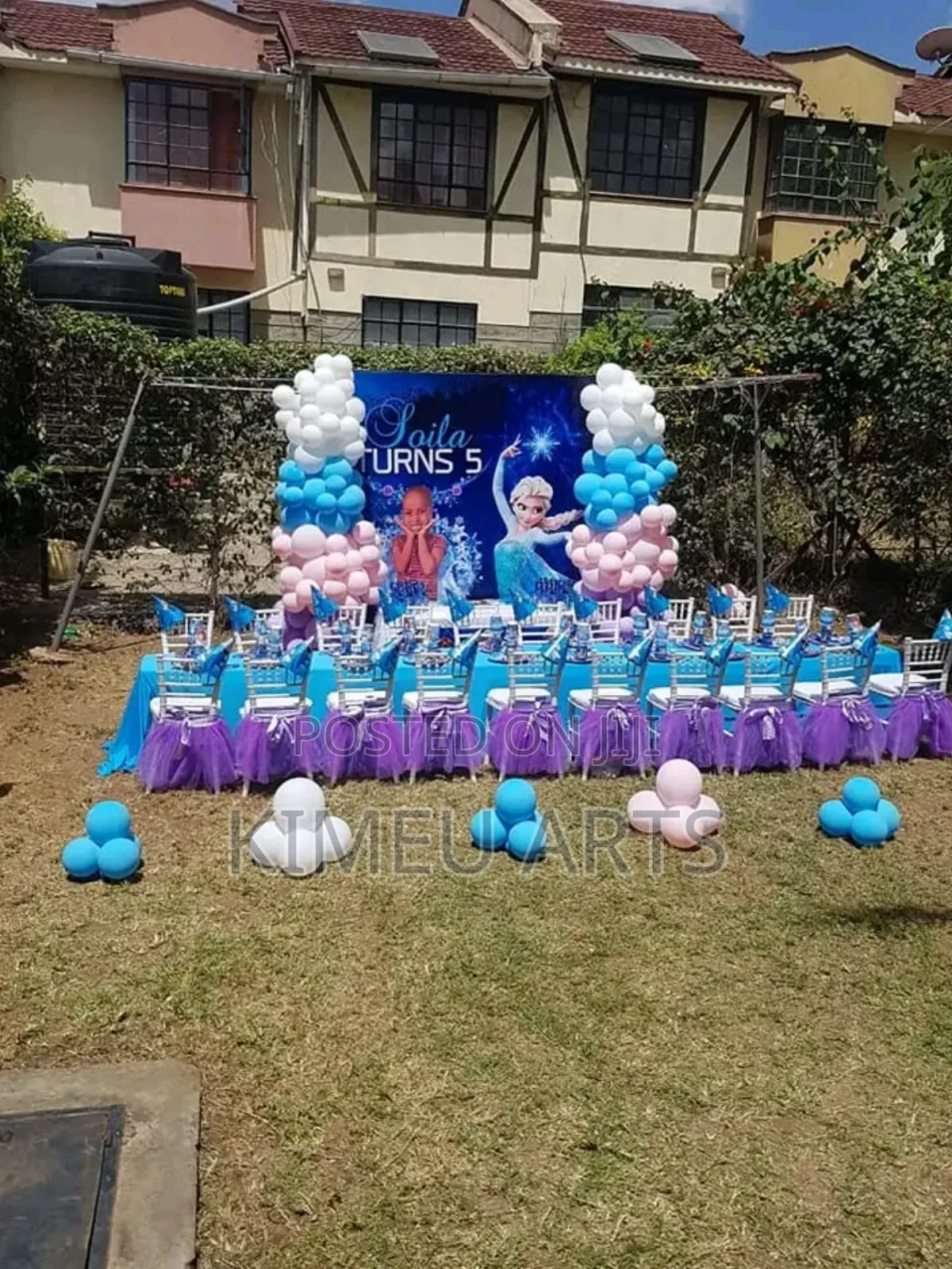 Table Setup And Decoration