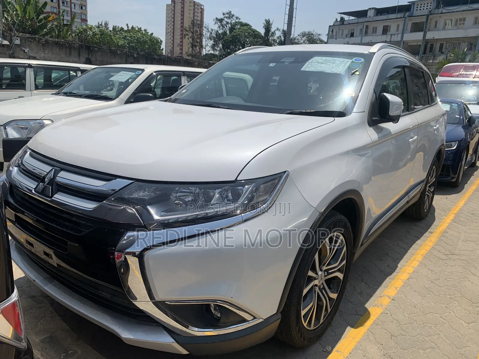 Mitsubishi Outlander SE FWD 2017 White