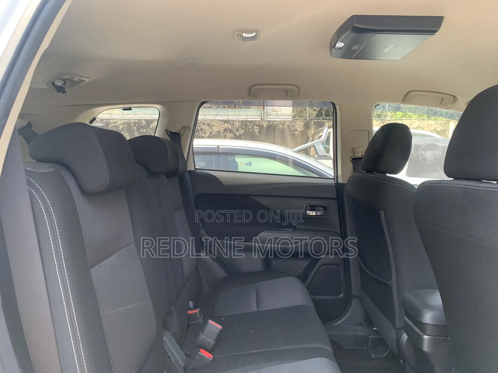 Mitsubishi Outlander SE FWD 2017 White