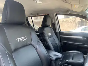 Toyota Hilux SR5+ 4x4 2017
