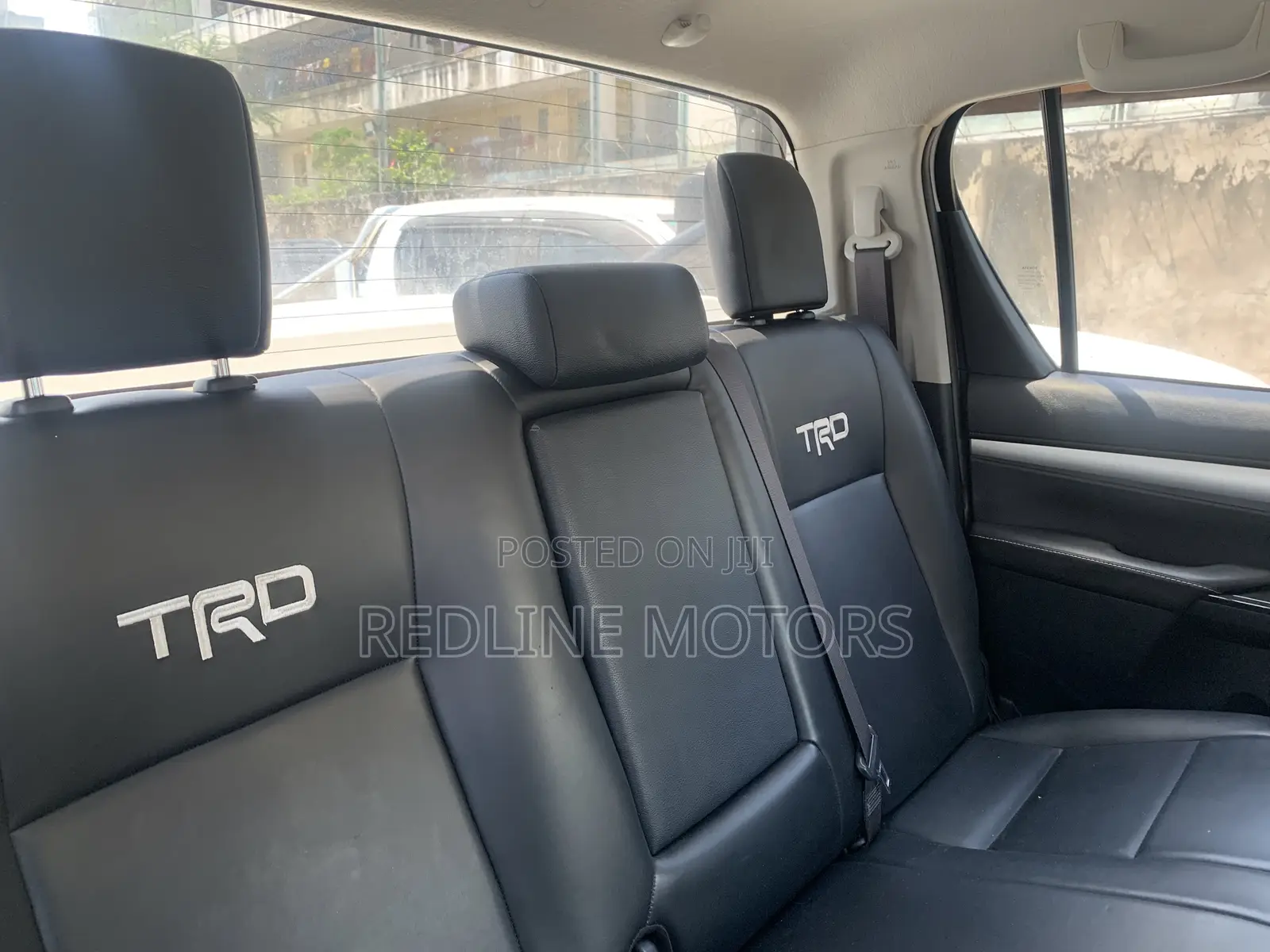 Toyota Hilux SR5+ 4x4 2017
