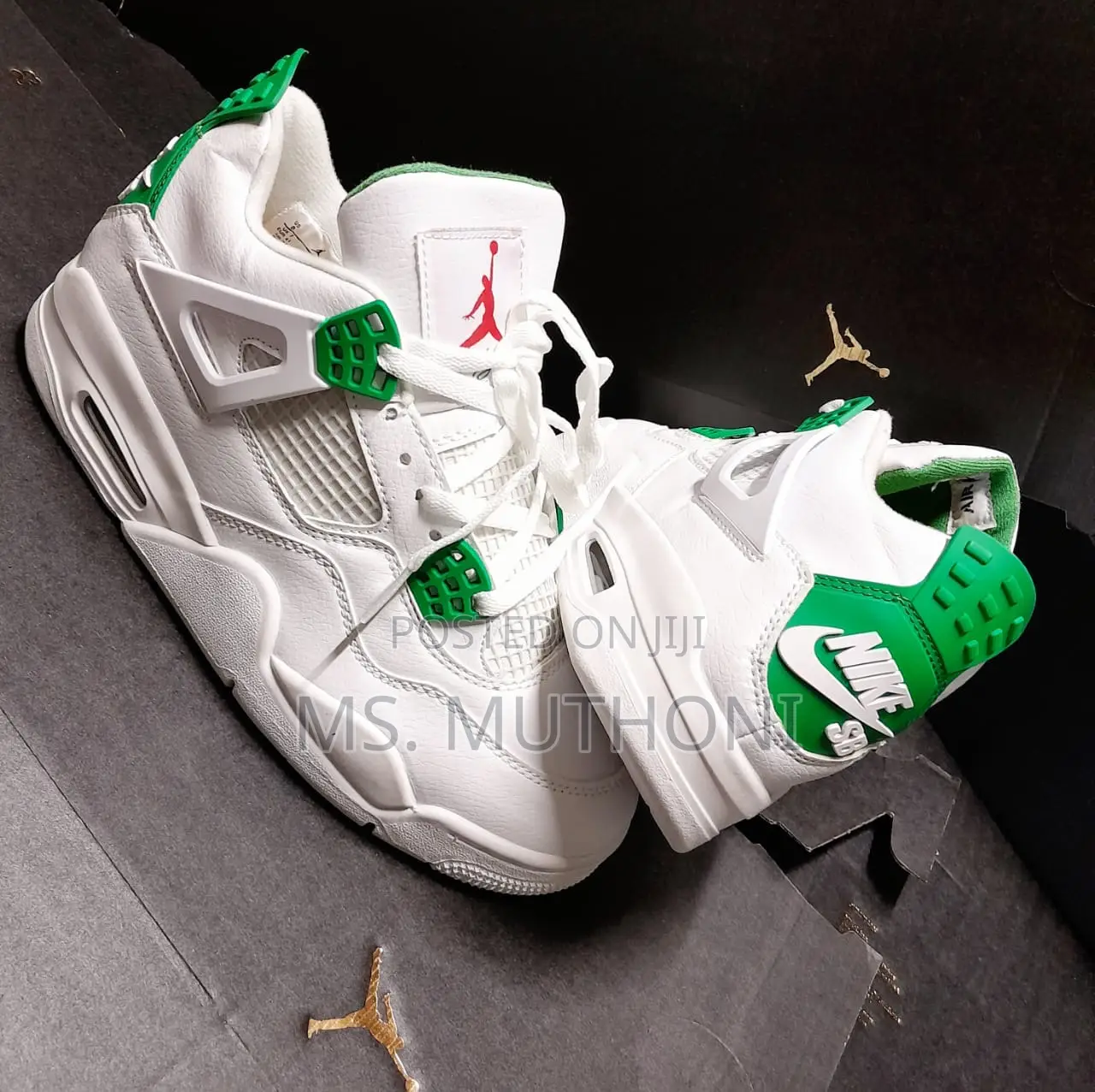 Jordan 4 Retro Metallic/ Pine Green Sneaker