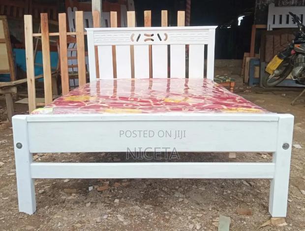 4by6 Hardwood Bed