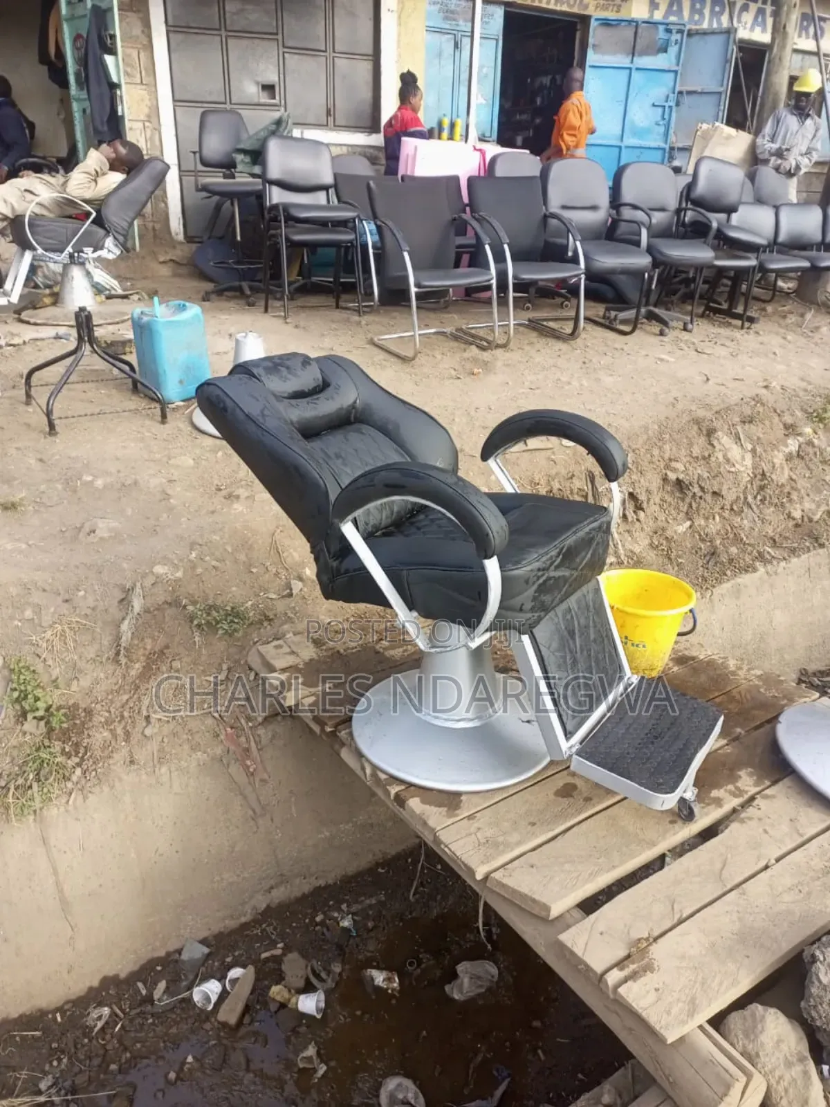 Kkinyozi Seat