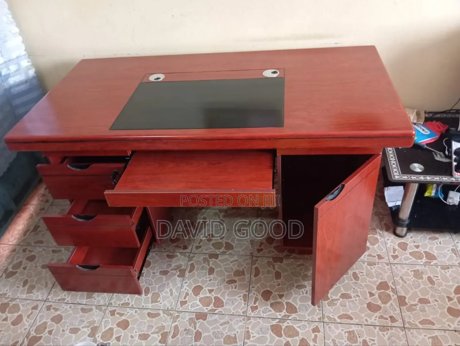 Executive Office Table 1.4m