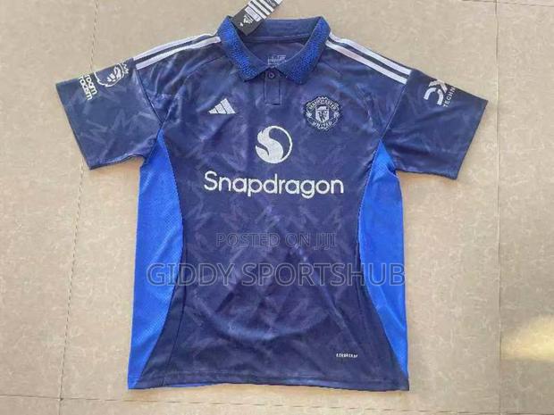 Manchester Jearsy - thumbnail 3