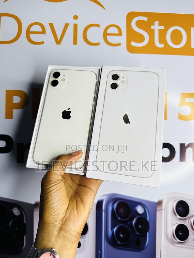 Apple iPhone 11 128 GB White - main view