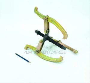 12" Gear and Bearing Puller - main view